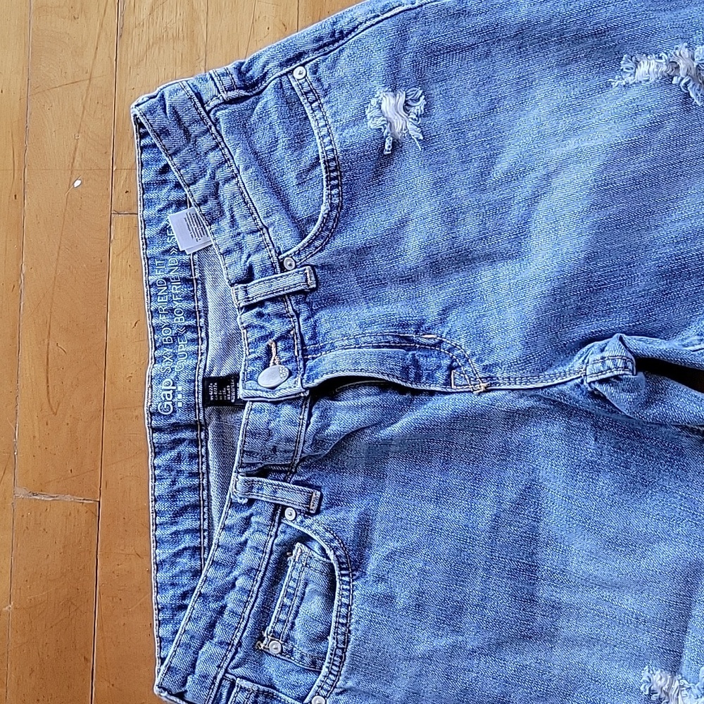 GAP Distressed Blue Jeans Sexy Boyfriend Relaxed Fit Denim 100% Cotton Sz 4 - Picture 3 of 8